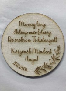 Gravírozás hűtőmágnesre