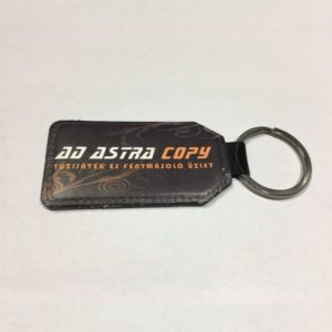 Bőr hatású kulcstartó